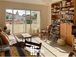 t2 à la vente -   85100  LES SABLES D OLONNE, surface 11 m2 vente t2 - UBI457991702